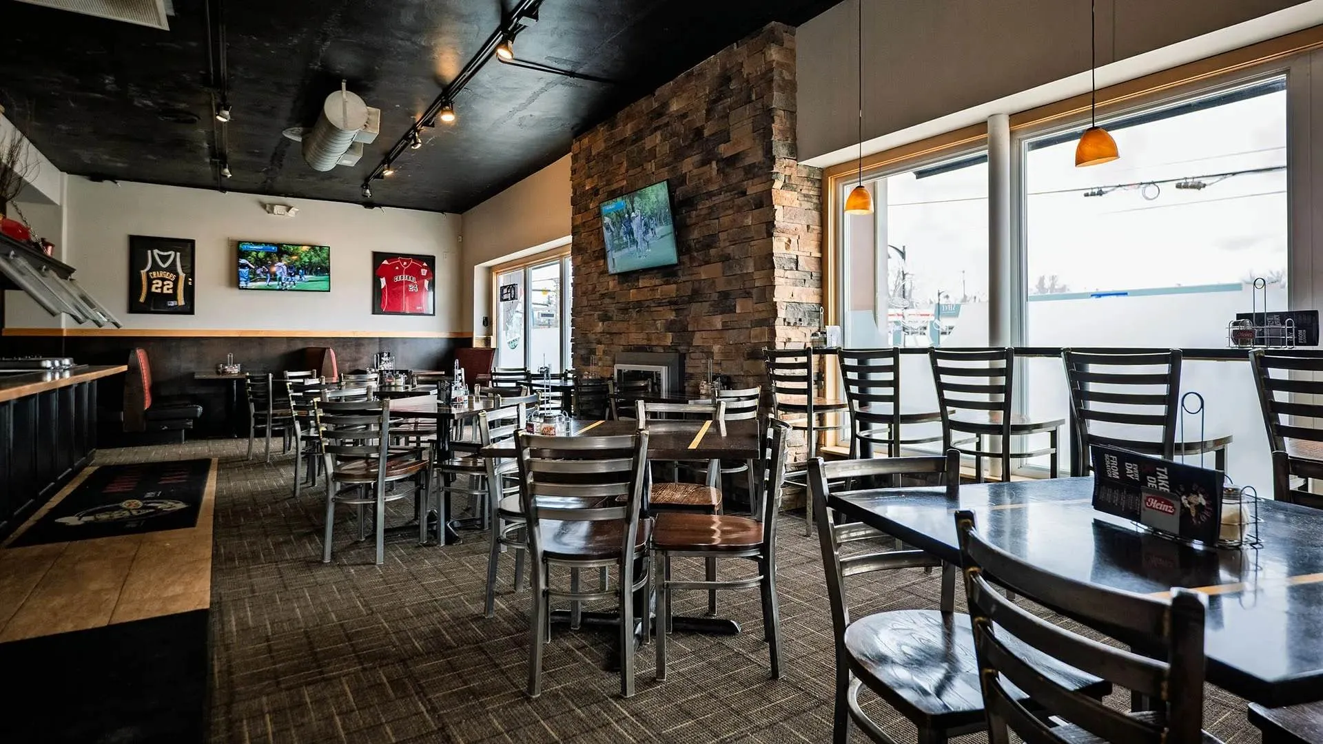 Standale Pizza Places