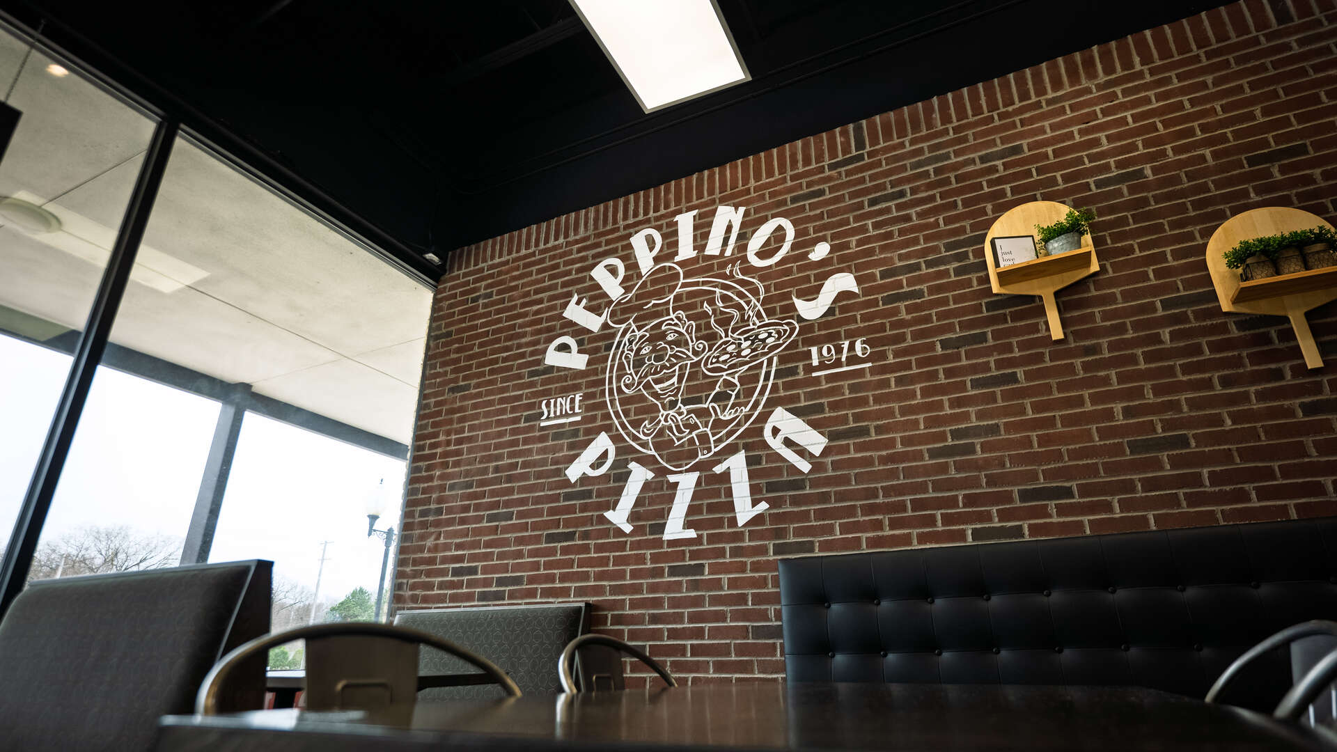 Pizzeria And Takeout In East Lansing Mi 3