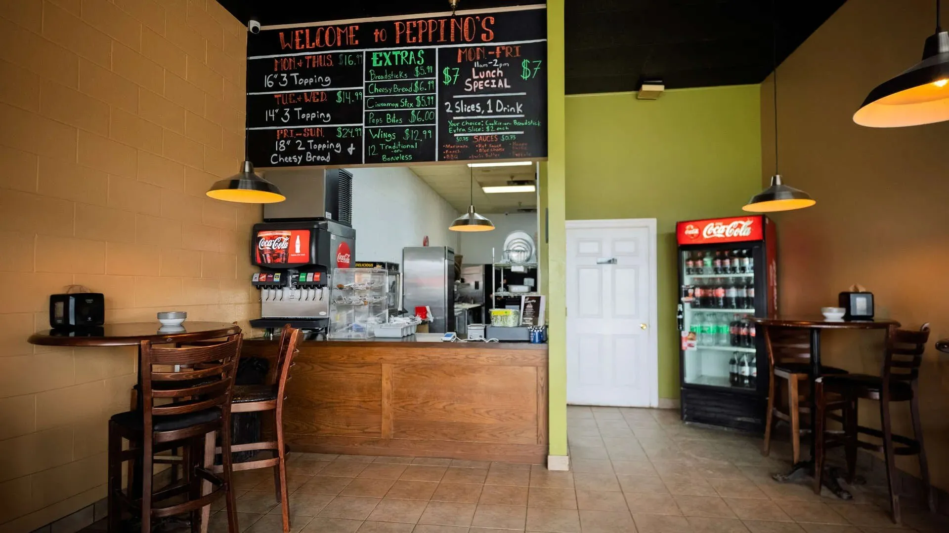 Pizzeria And Takeout In Holland Mi 1